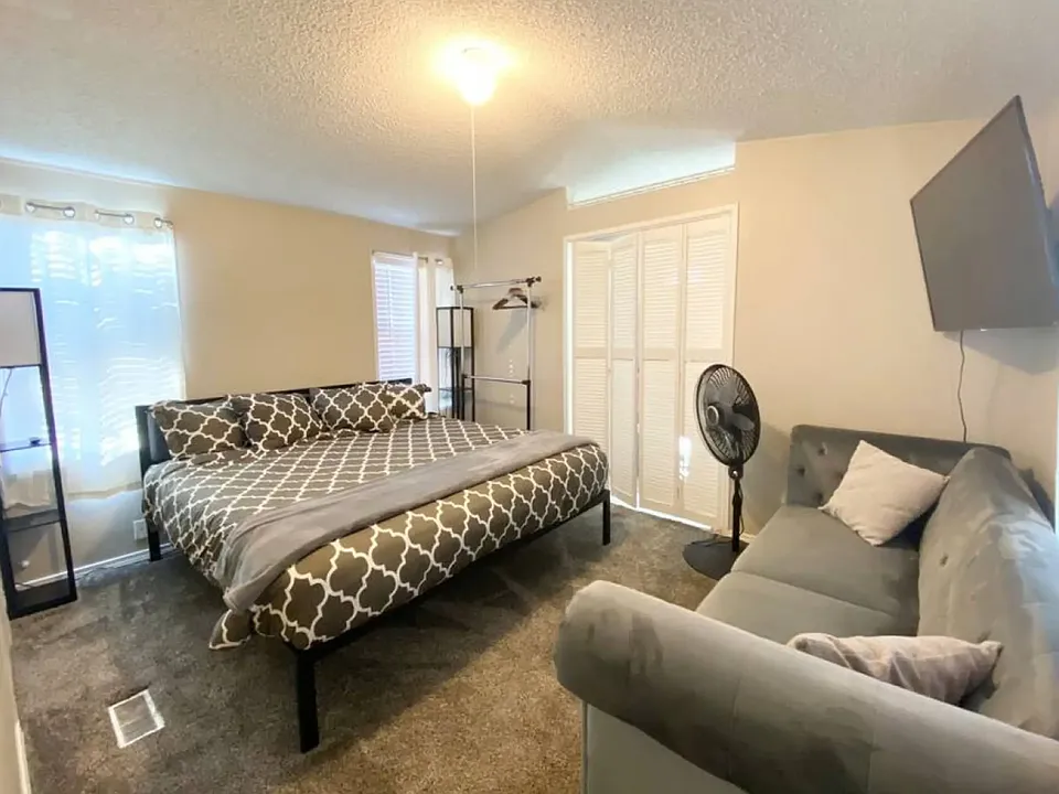 18 Kachina St