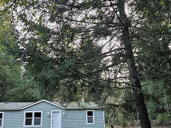 2nd image of 1104 E Alderwood Road