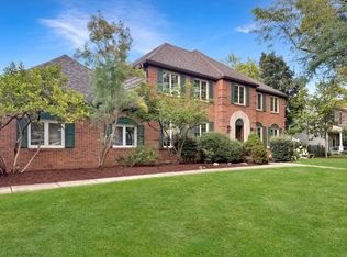 507 E Bauer Rd, Naperville, IL 60563