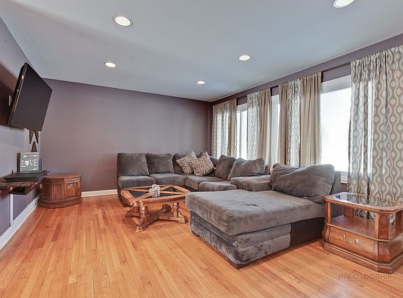 3rd image of 509 E Highland Ave