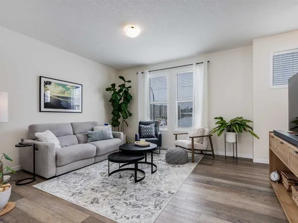 237 S Point Park SW, Airdrie, AB T4B 5G8