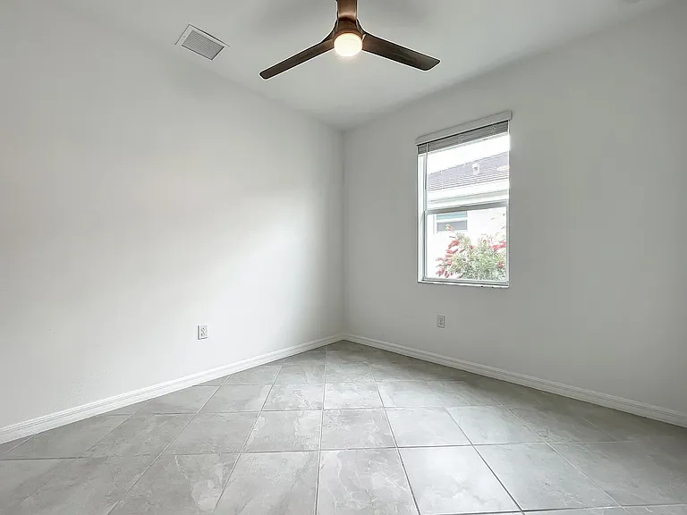 19120 Bordeaux Ct — Photo 23
