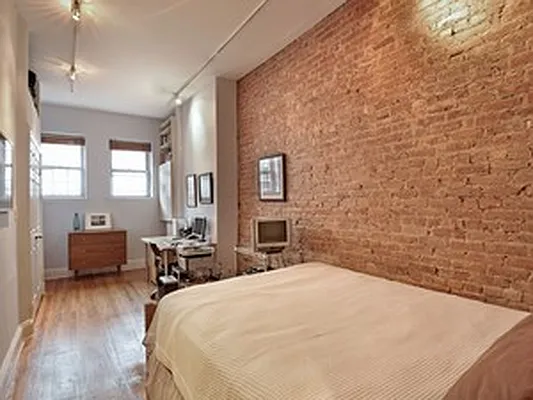 Sold by Corcoran | media 8