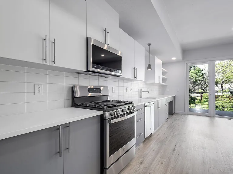 4004 Banister Ln #211 — Photo 8