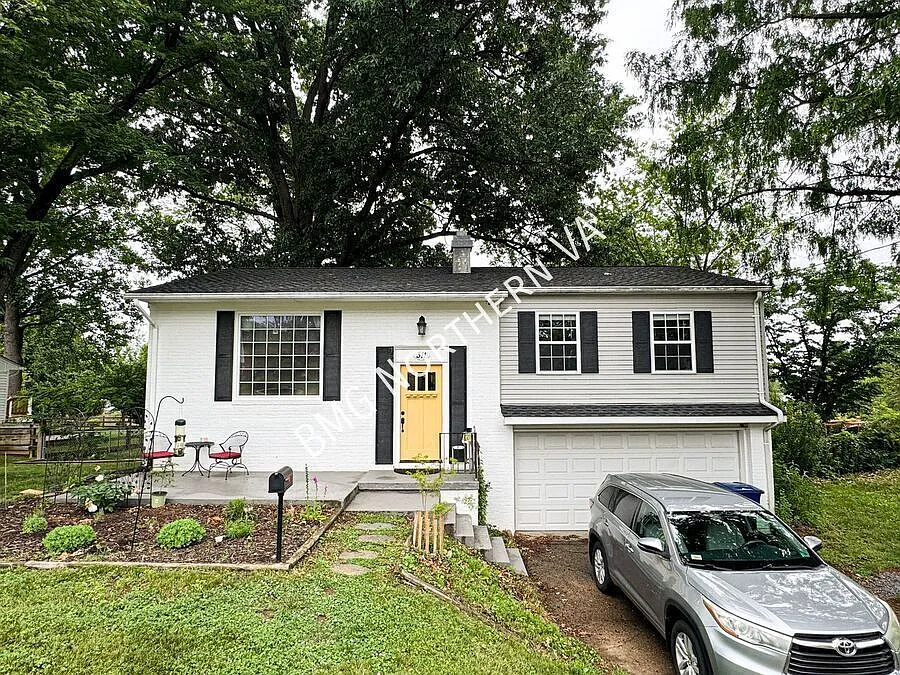 311 Prospect Dr SW