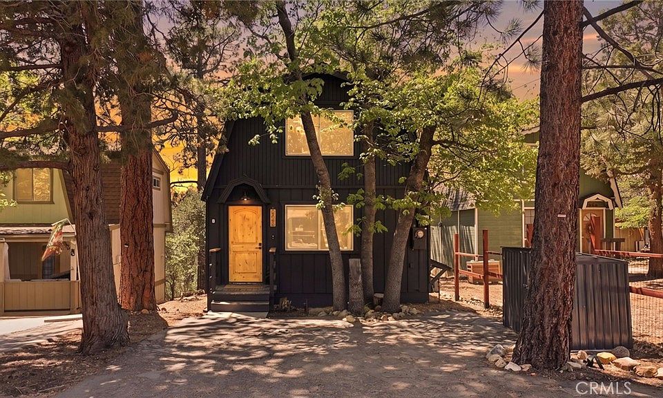 1st image of 650 Santa Barbara Ave