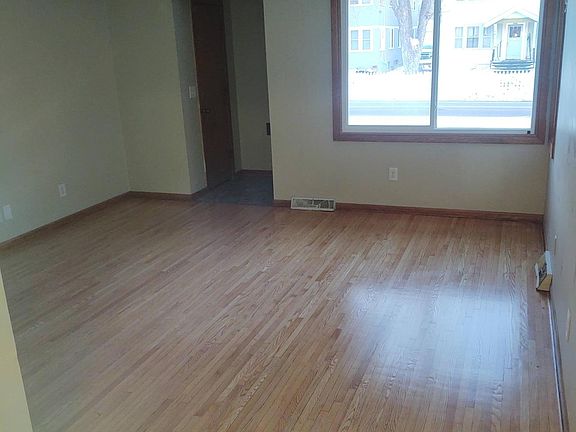 3rd image of 2309 Glenwood Ave