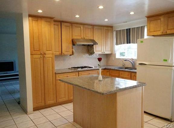 3rd image of 5125 Doreen Ave