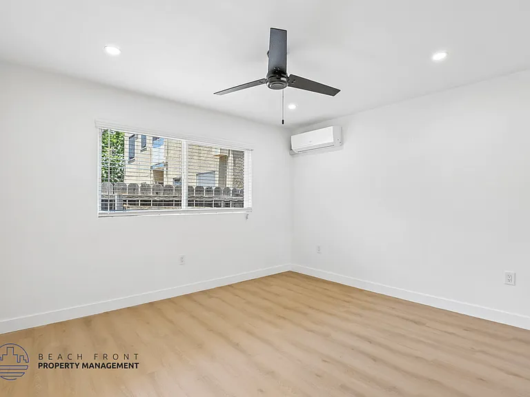 1230 E. 1st St. — Photo 17