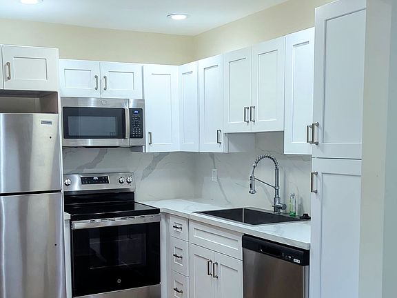4th image of 9015 SW 138th St #16-2