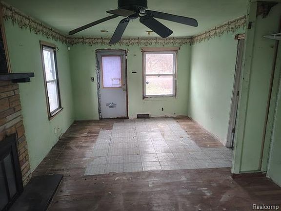 4th image of 6299 Hunt St