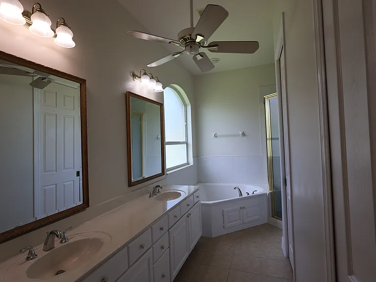 4905 Sands Blvd — Photo 22