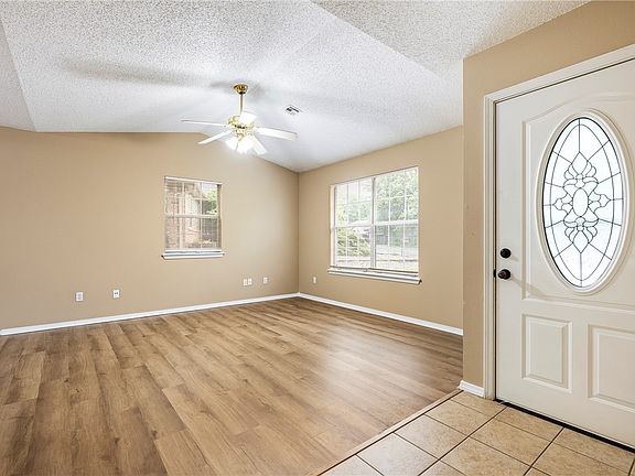 3rd image of 12 Marisco Ln
