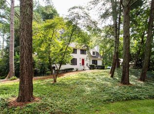 3855 Hunting Ridge Dr SW, Lilburn, GA 30047