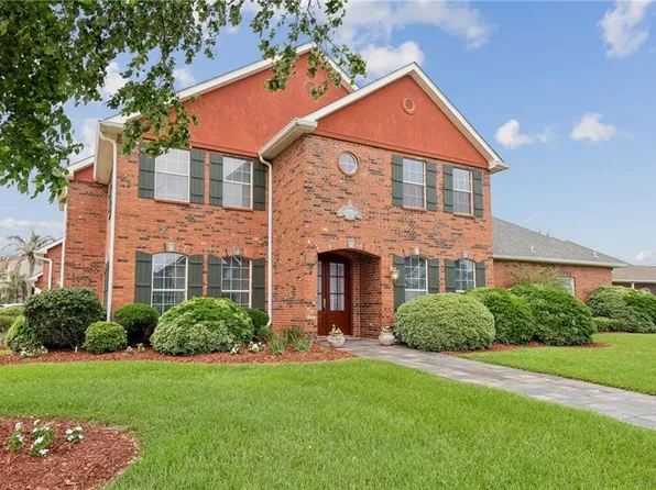 2 Squirewood Ct, Harvey, LA 70058