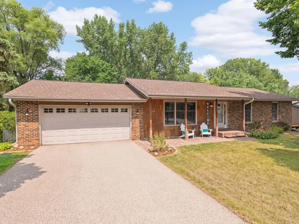14408 Lower Guthrie Ct, Apple Valley, MN 55124