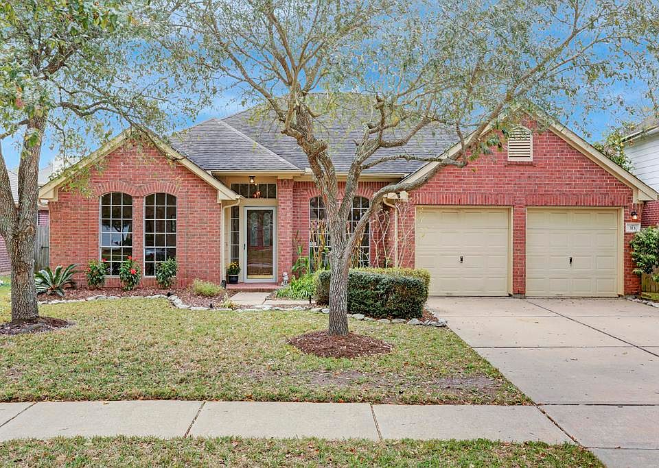 1st image of 313 Vantage Pointe Cir