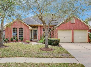 313 Vantage Pointe Cir, League City, TX 77573