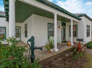 804 E 8th St, Georgetown, TX 78626