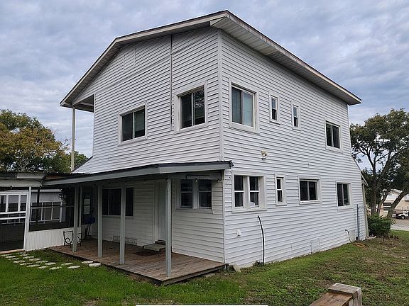 5th image of 34 Pine Rd