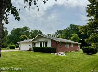 40309 Alden Rd, Van Buren Township, MI 48111