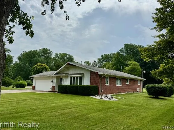 40309 Alden Rd, Van Buren Township, MI 48111
