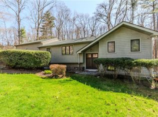 12 Burlingame Rd, Smithfield, RI 02917