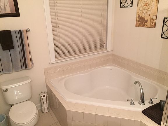 4th image of 6138 Popes Creek Pl
