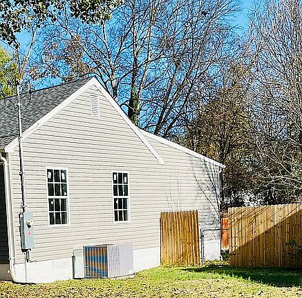 4th image of 1312 Sewanee Dr