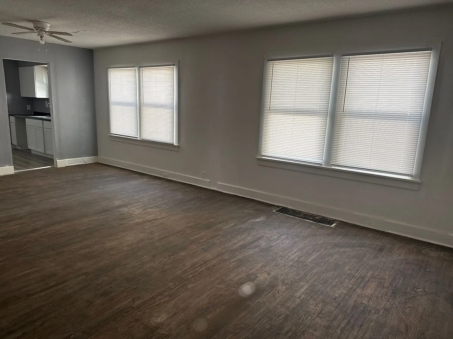 Coming soon 4 bedroom 2 bath with partially finished basement — Photo 2