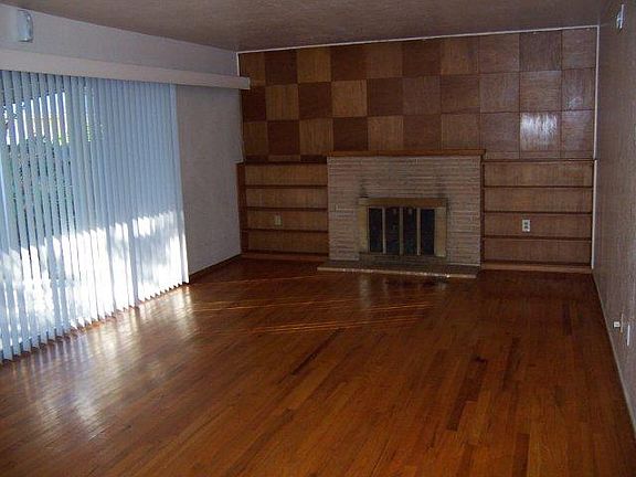 3rd image of 308 Park Ave