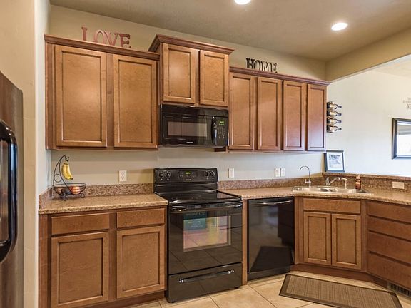 2nd image of 1542 Lanceleaf Ln