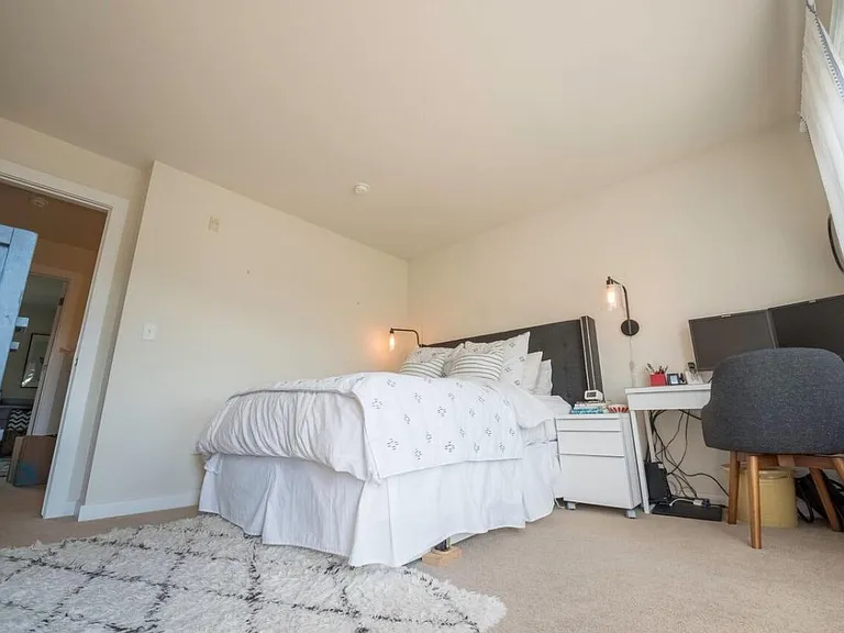 Master bedrom