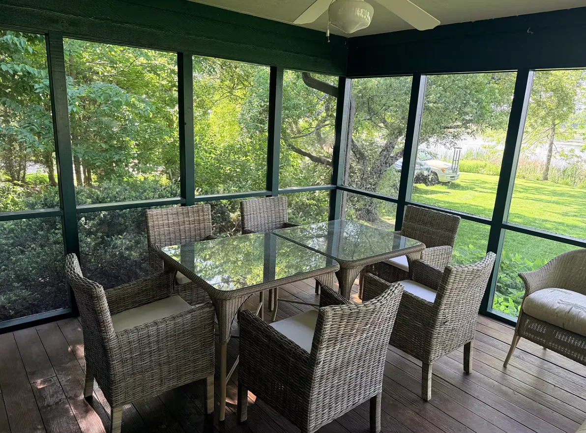 4 bed, 2.5 bath, 2829 sqft, $4,400 — Photo 3