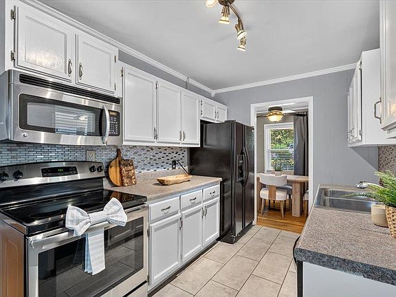 4th image of 5098 Sea Isle Rd