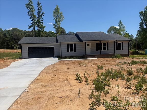 3rd image of 2019 Pineview Dr