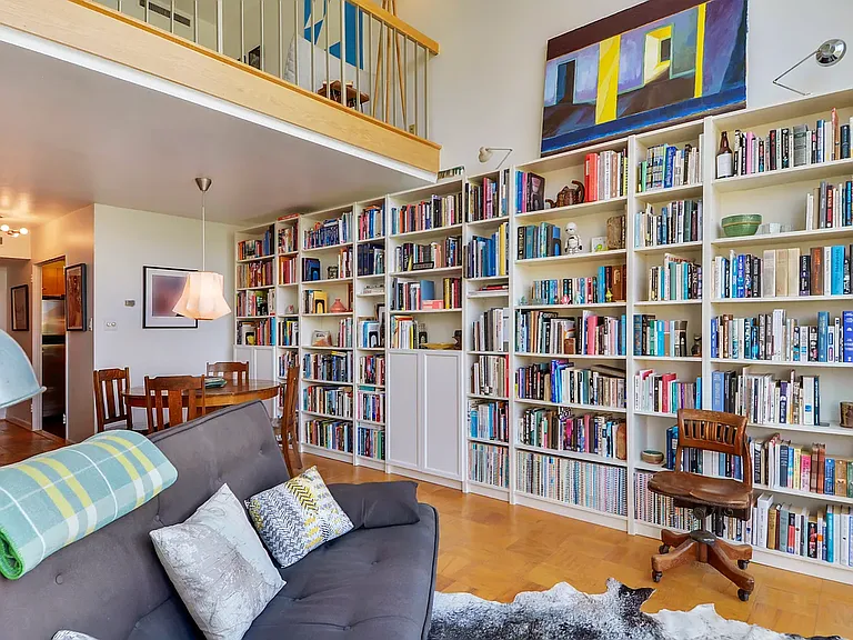 High ceilings for great open space