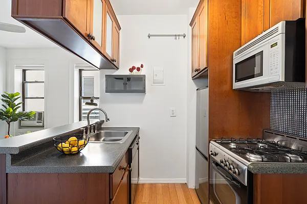 Sold by Compass | media 3