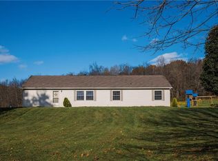 252 Pumpkin Hollow Rd, Georgetown, PA 15043