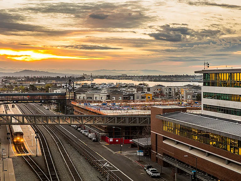 Minutes to 2nd St. at Amtrak
