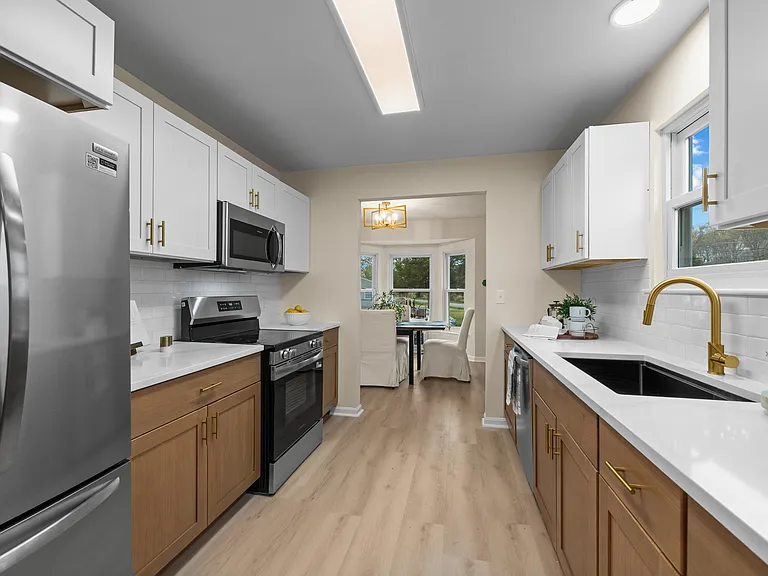 1512 Lincoln Rd — Photo 12
