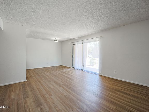 3rd image of 3810 N MARYVALE Parkway #1026
