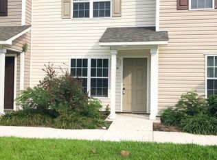 358 Hunting Green Dr, Jacksonville, NC 28546