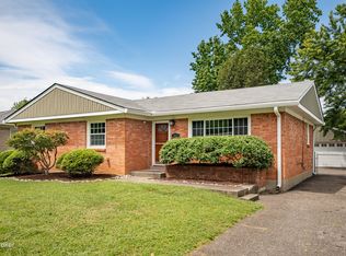 4111 Blossomwood Dr, Louisville, KY 40220