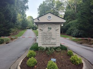 301 Abbey Cir, Asheville, NC 28805