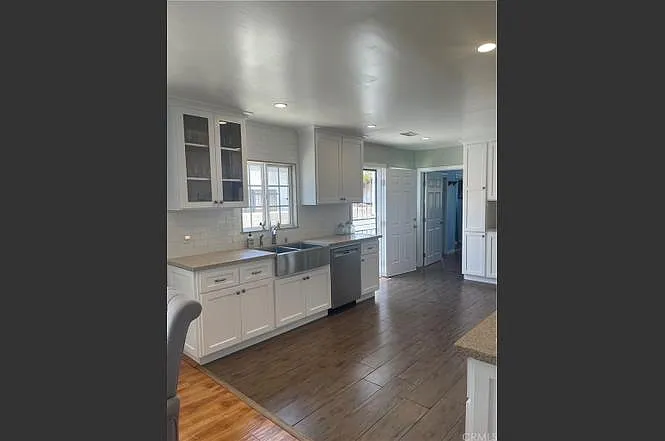 545 S Sadler Ave — Photo 6