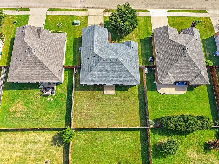 7925 Fieldstone Dr — Photo 33