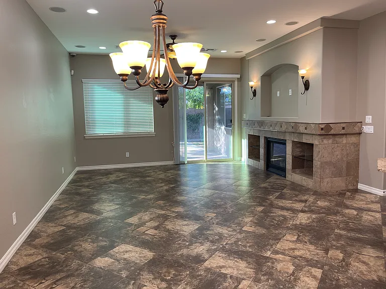 2543 E Penedes Dr — Photo 11