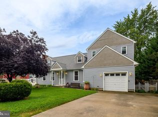990 Highpoint Dr, Annapolis, MD