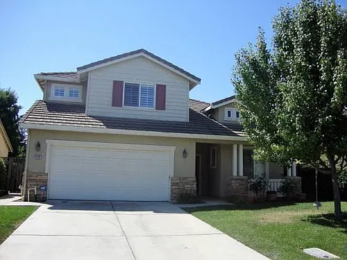 2124 Rockwell Dr Photo 1